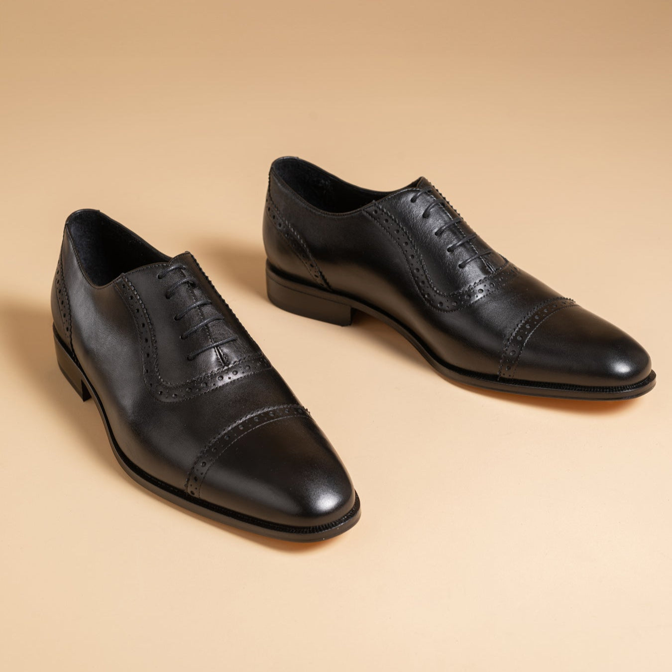 Black Oxfords for Elegant Occasions